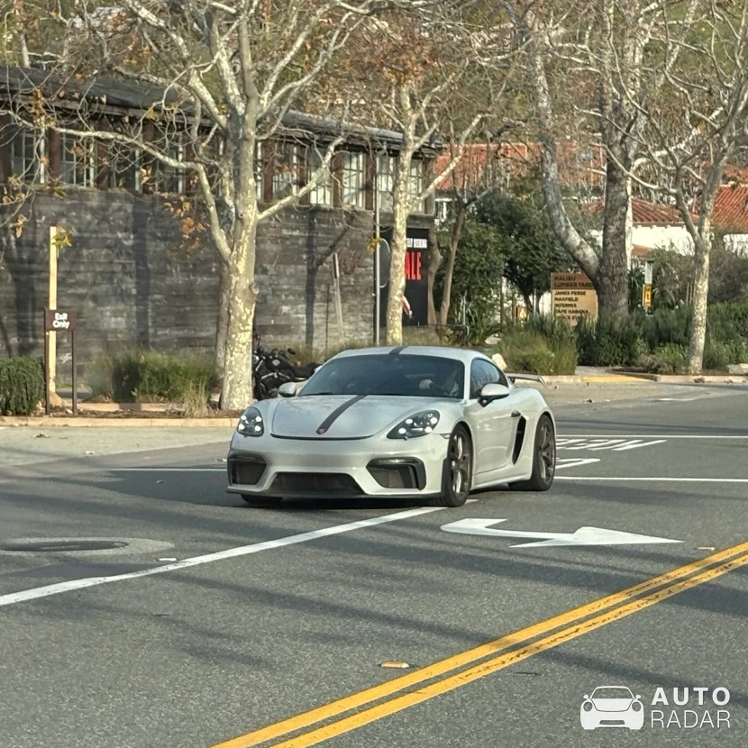 Porsche 718 Cayman GT4 spotted in Malibu, United States