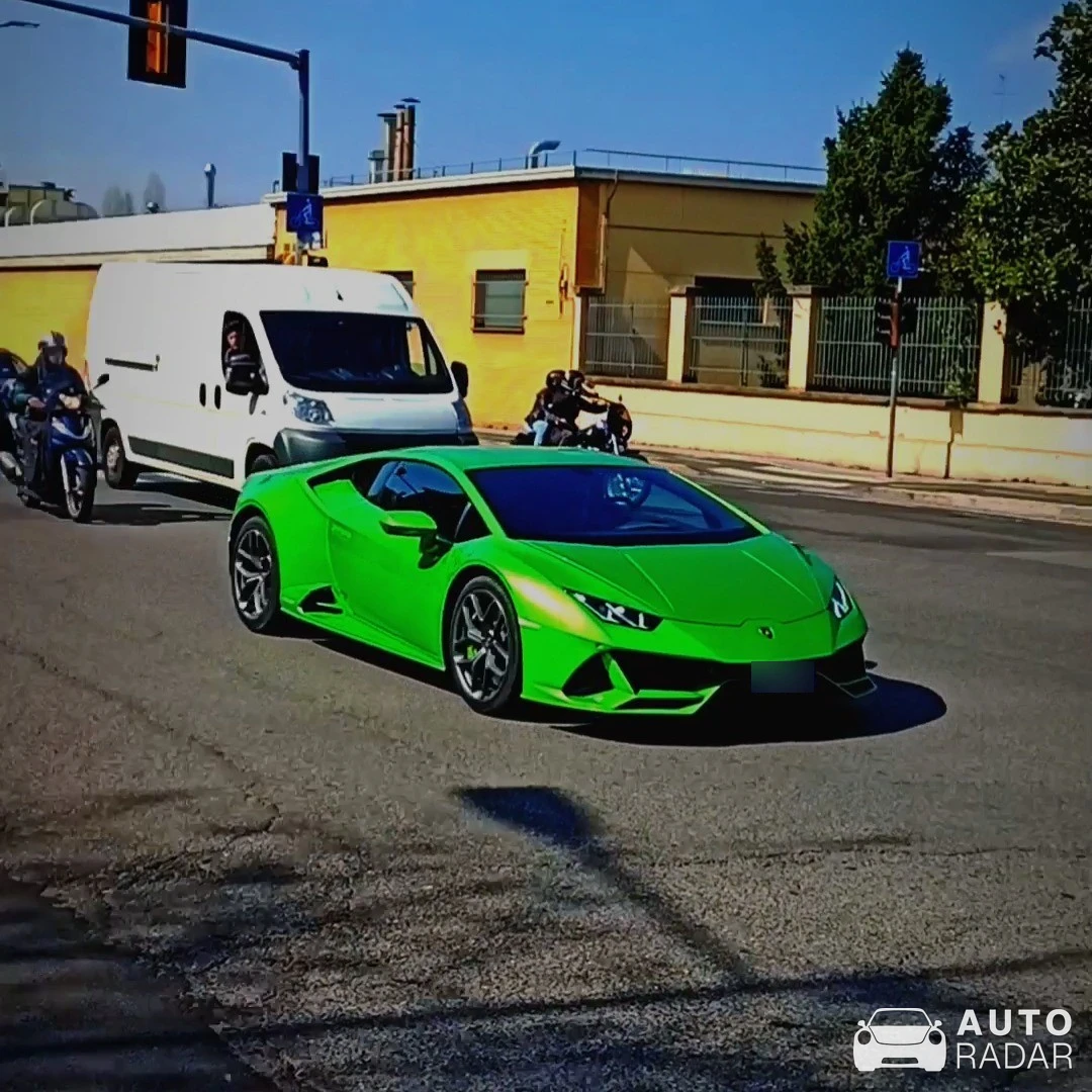Lamborghini Huracán LP640-4 EVO spotted in Bologna, Italy