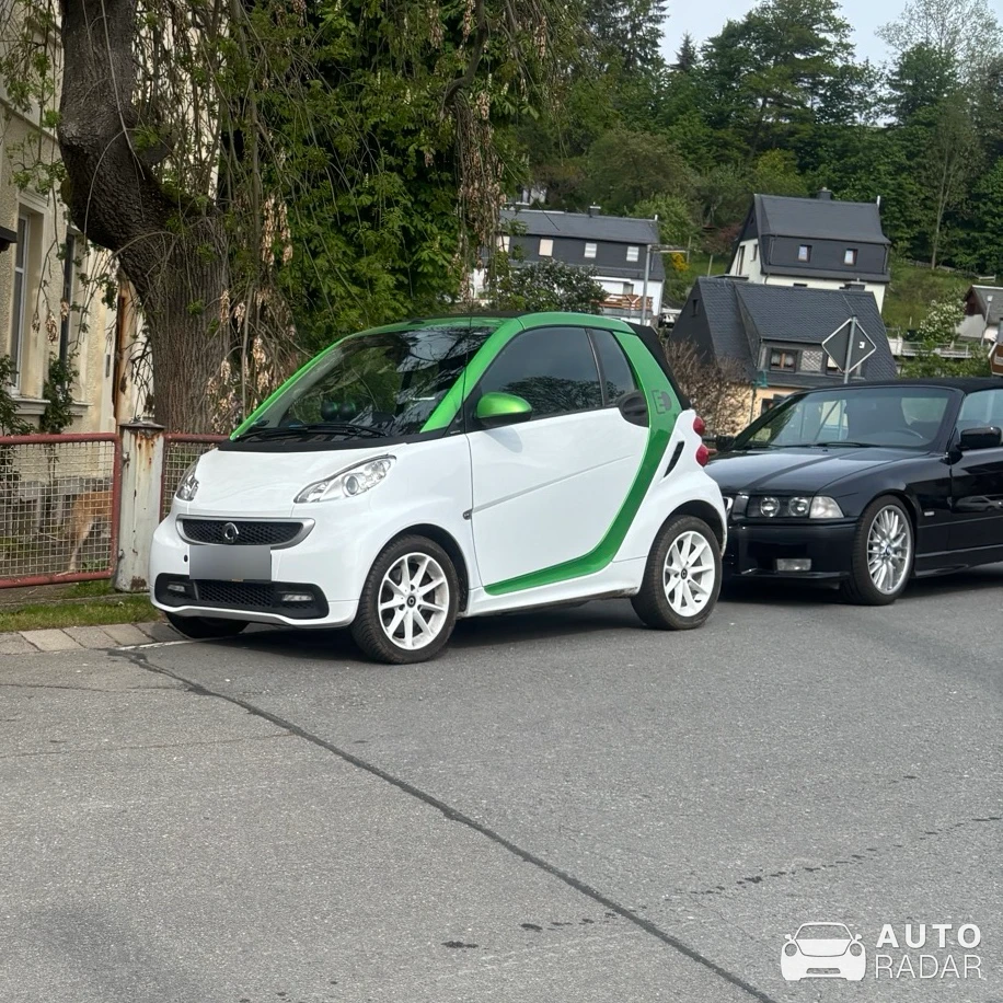 Smart Fortwo Cabrio spotted in Mildenau