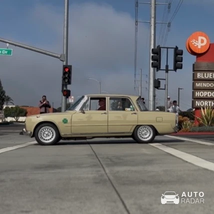 Alfa Romeo Giulia 1300 Super spotted in Hermosa Beach