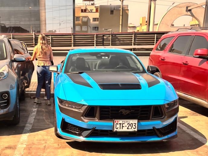 Ford Mustang Dark Horse