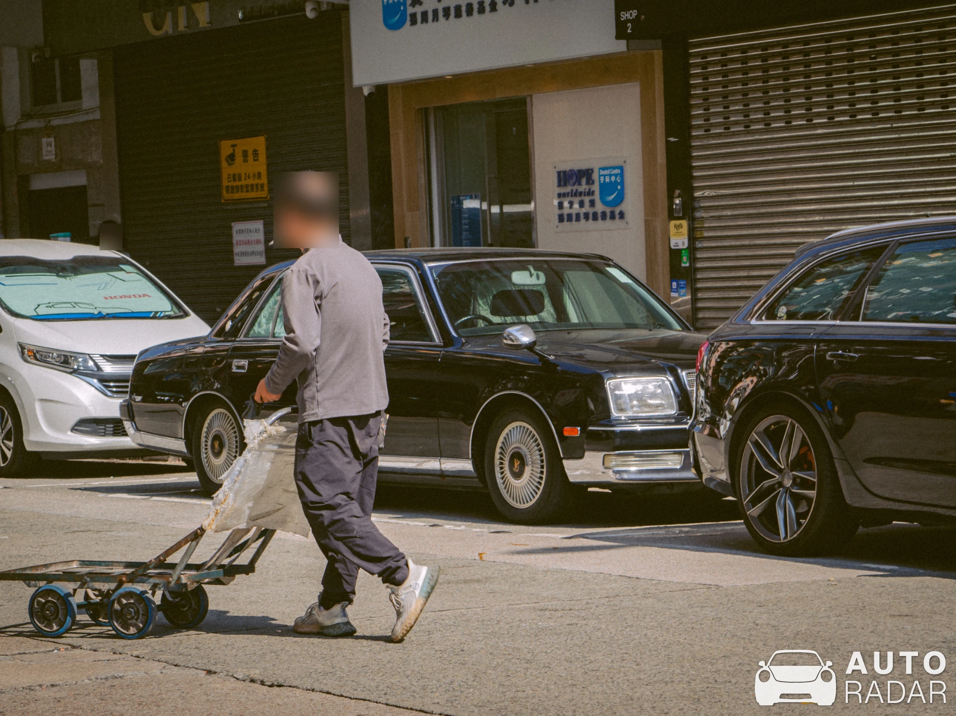 Toyota Century spotted in Kowloon, Hong Kong