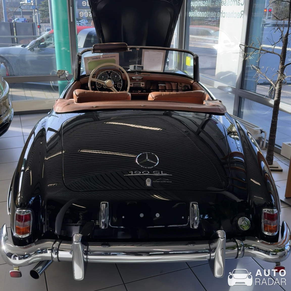 Mercedes-Benz 190 SL spotted in Genève, Suisse