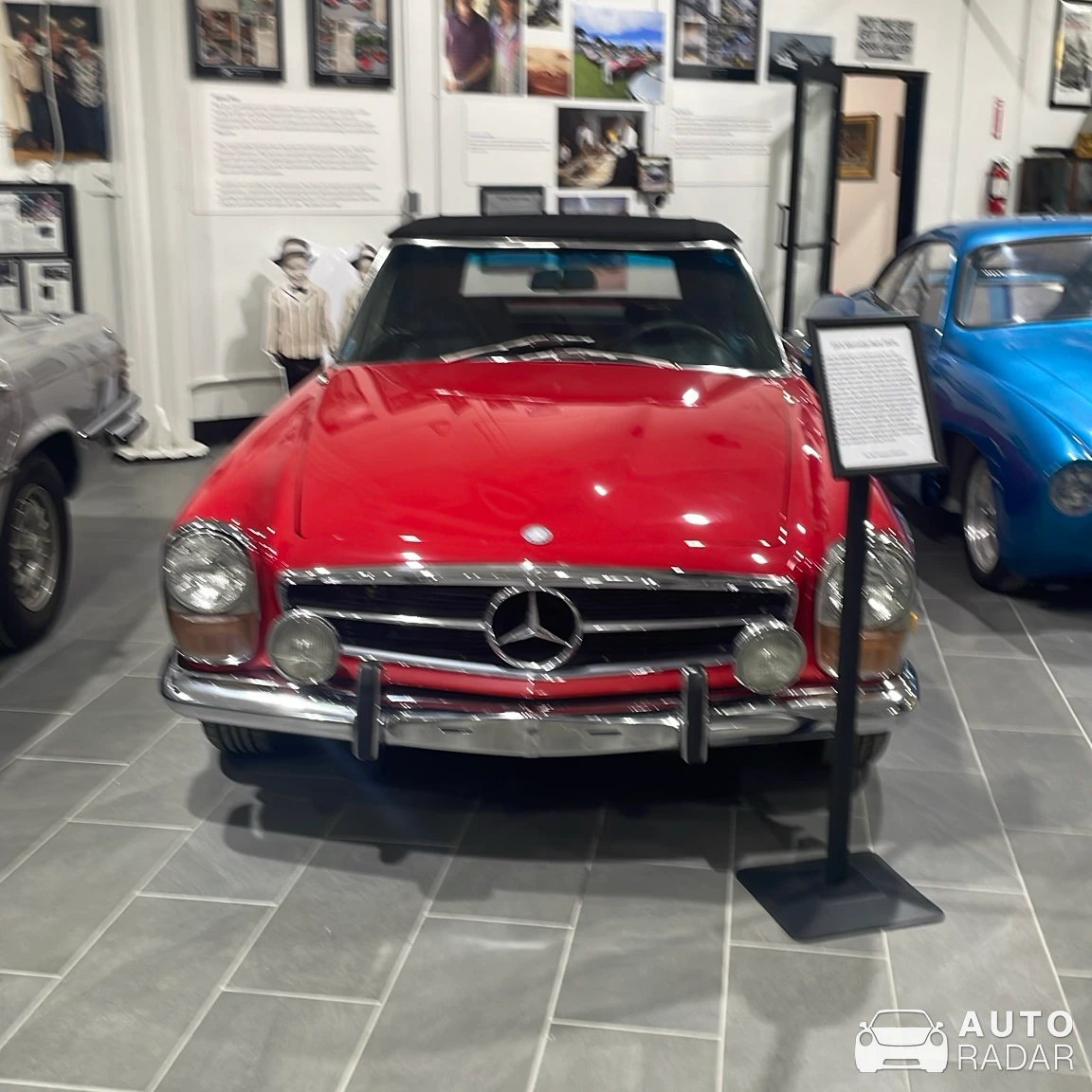 Mercedes-Benz 280SL spotted in Fort Worth