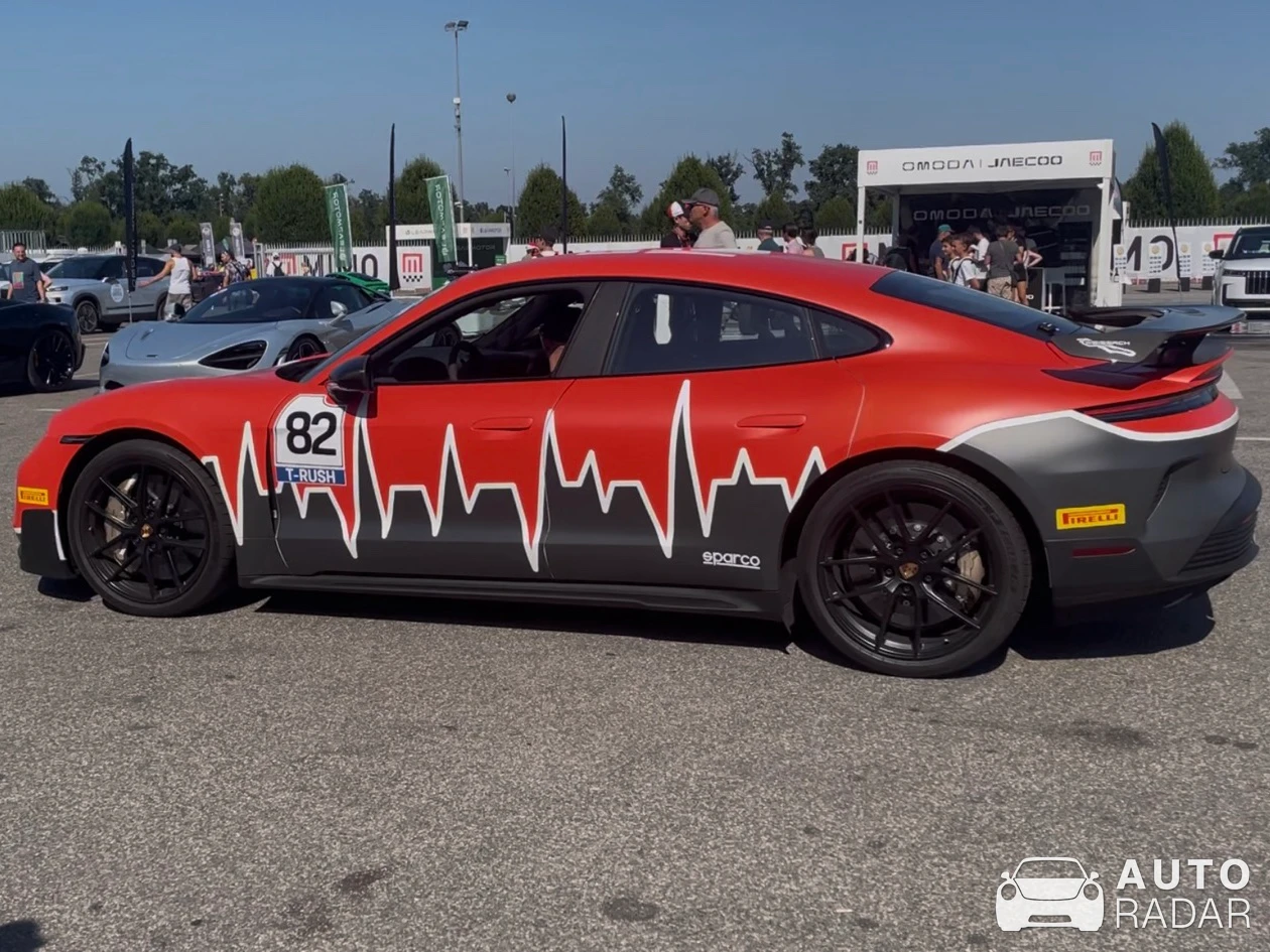 Porsche Taycan Turbo GT Weissach spotted in Appiano Gentile