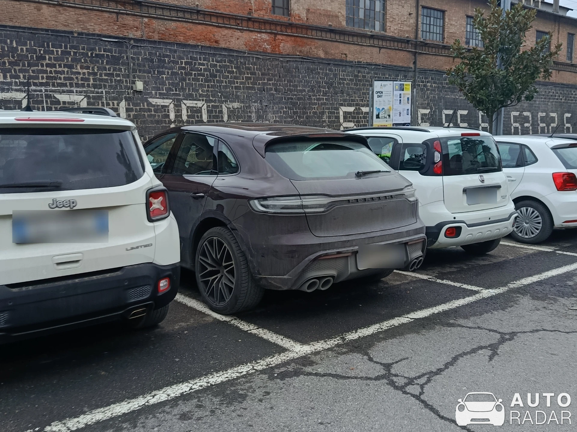 Porsche Macan T spotted in San Giovanni Valdarno, Italy