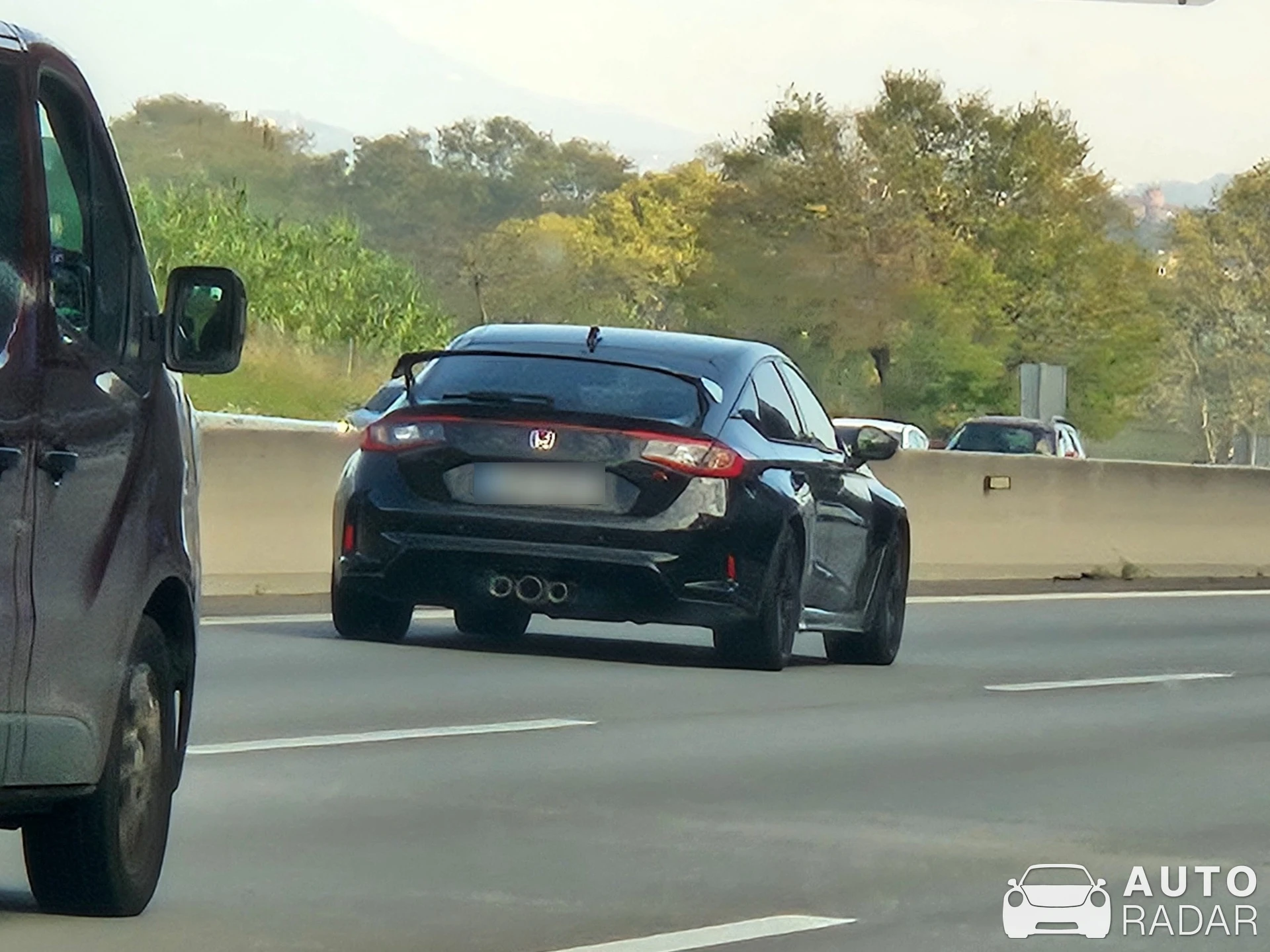 Honda Civic Type-R 2024 spotted in Mollet del Vallès, España