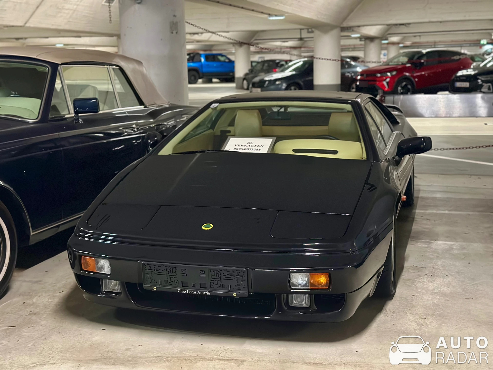 Lotus Esprit SE spotted in Vienna