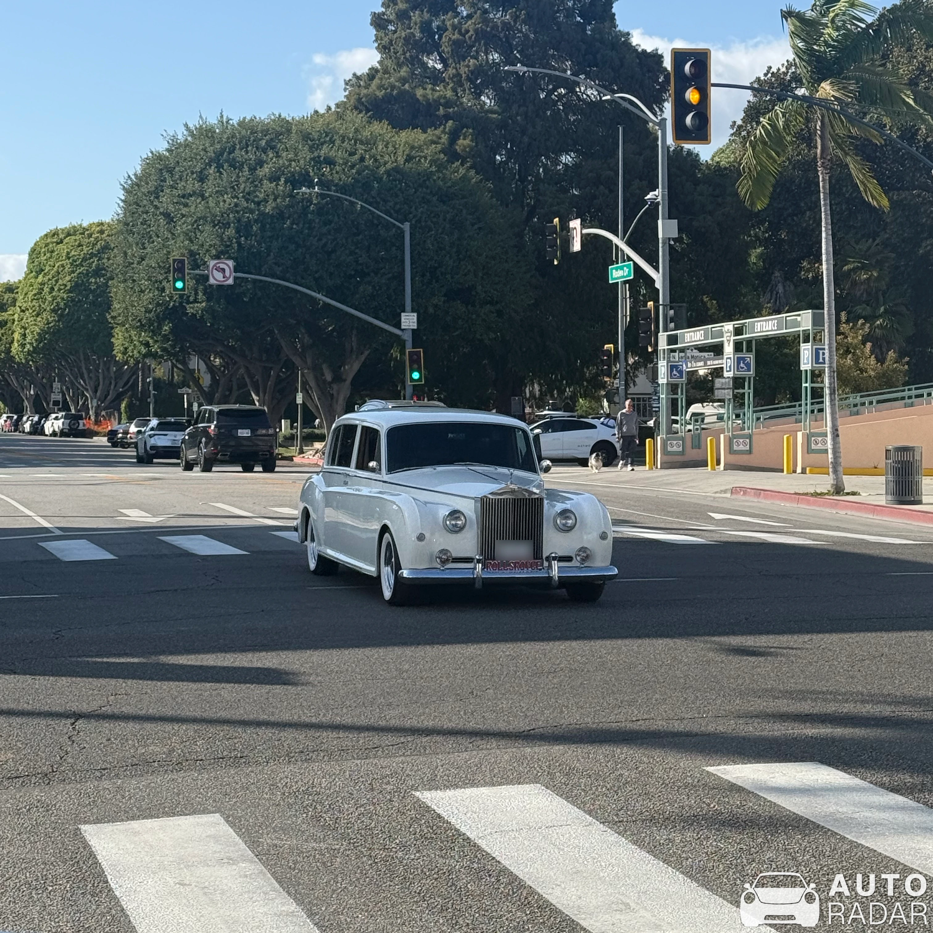 Rolls-Royce Phantom V spotted in Beverly Hills