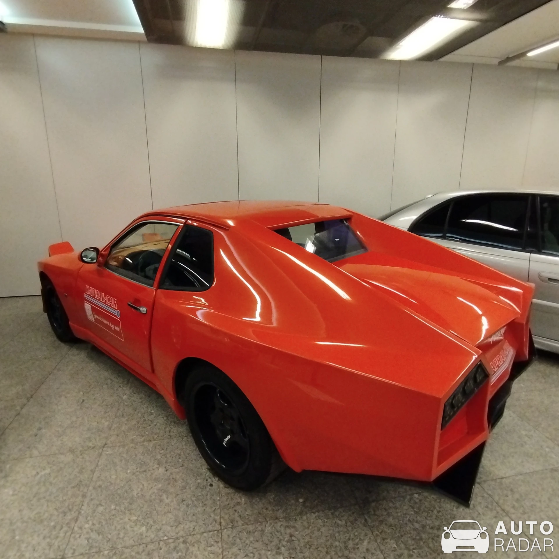 Porsche 944 spotted in Warszawa, Poland