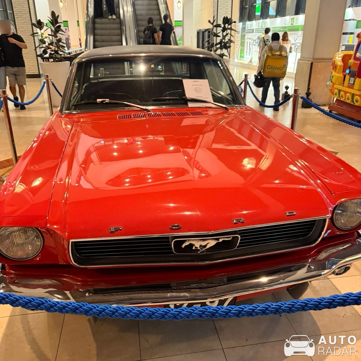 Ford Mustang Coupé 1966 spotted in Paços de Ferreira