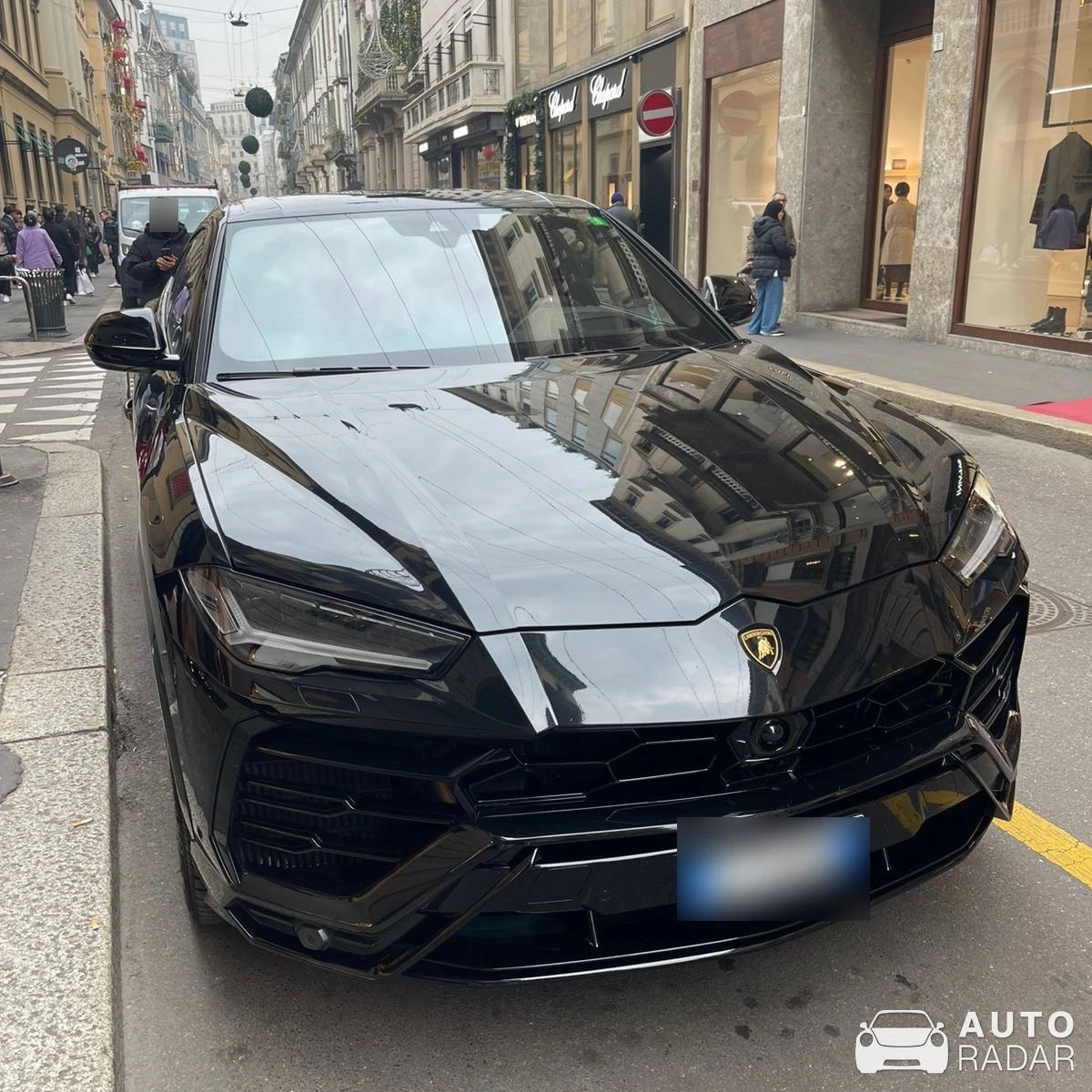 Lamborghini Urus spotted in Rome, Italy