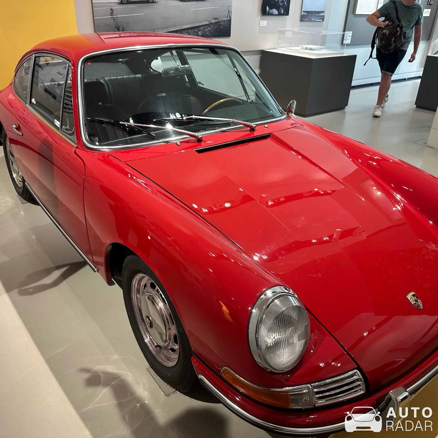 Porsche 901 spotted in Berlin