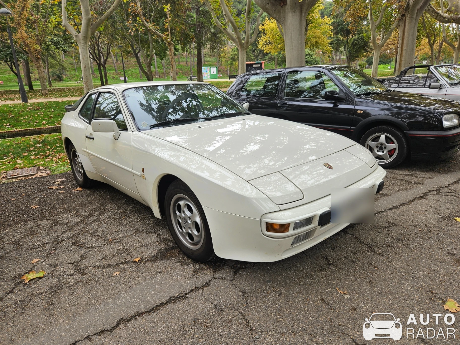 Porsche 944 spotted in Zaragoza, Spain