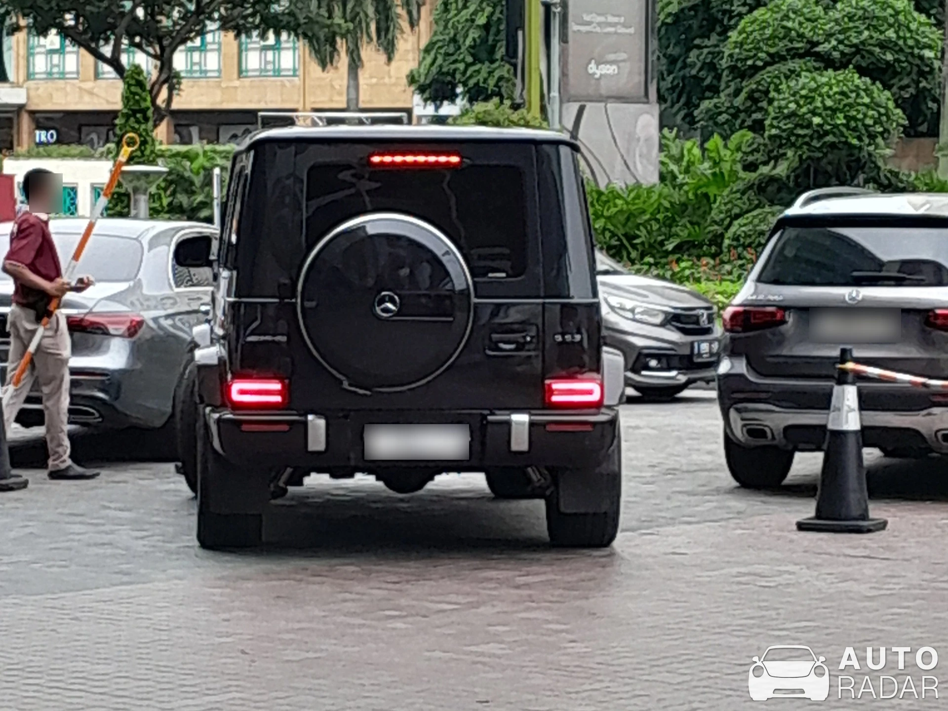Mercedes-Benz G 63 W463 spotted in Kota Jakarta Pusat, Indonesia
