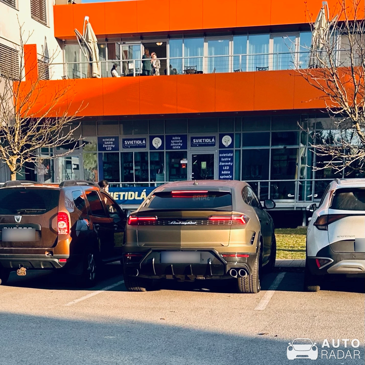 Lamborghini Urus SE spotted in Lovčica - Trubín