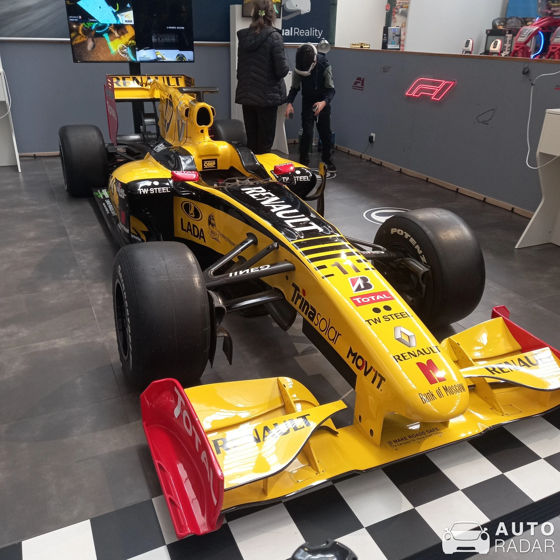 Renault F1 R30 spotted in Mulhouse