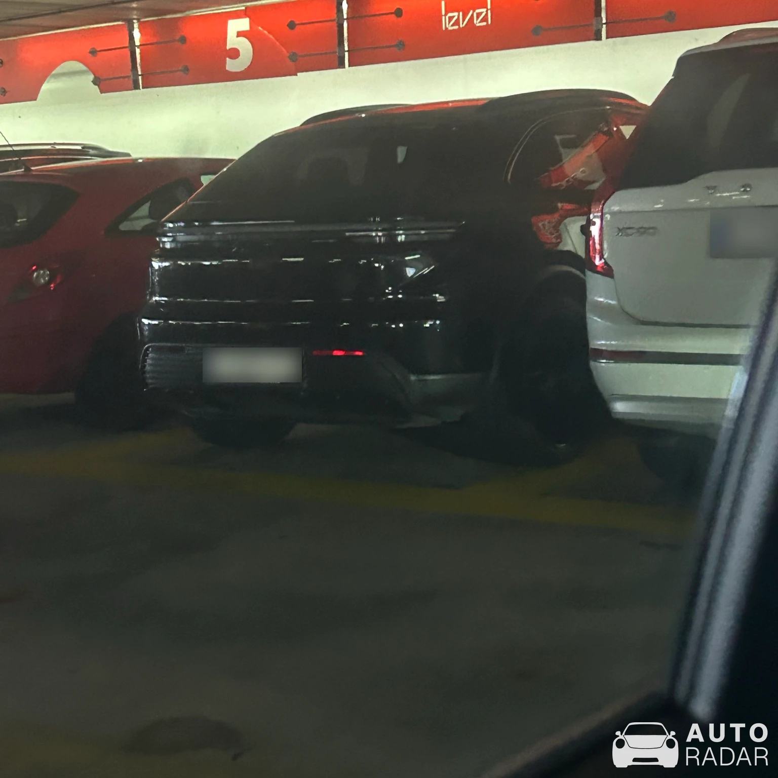 Porsche Macan spotted in Zaventem, Belgium