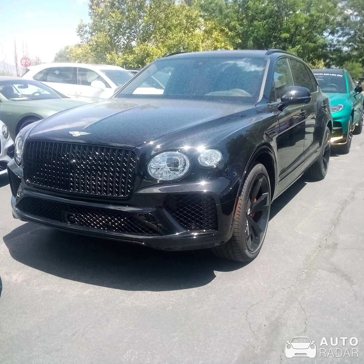 Bentley Bentayga Hybrid 2021 spotted in Saratoga Springs