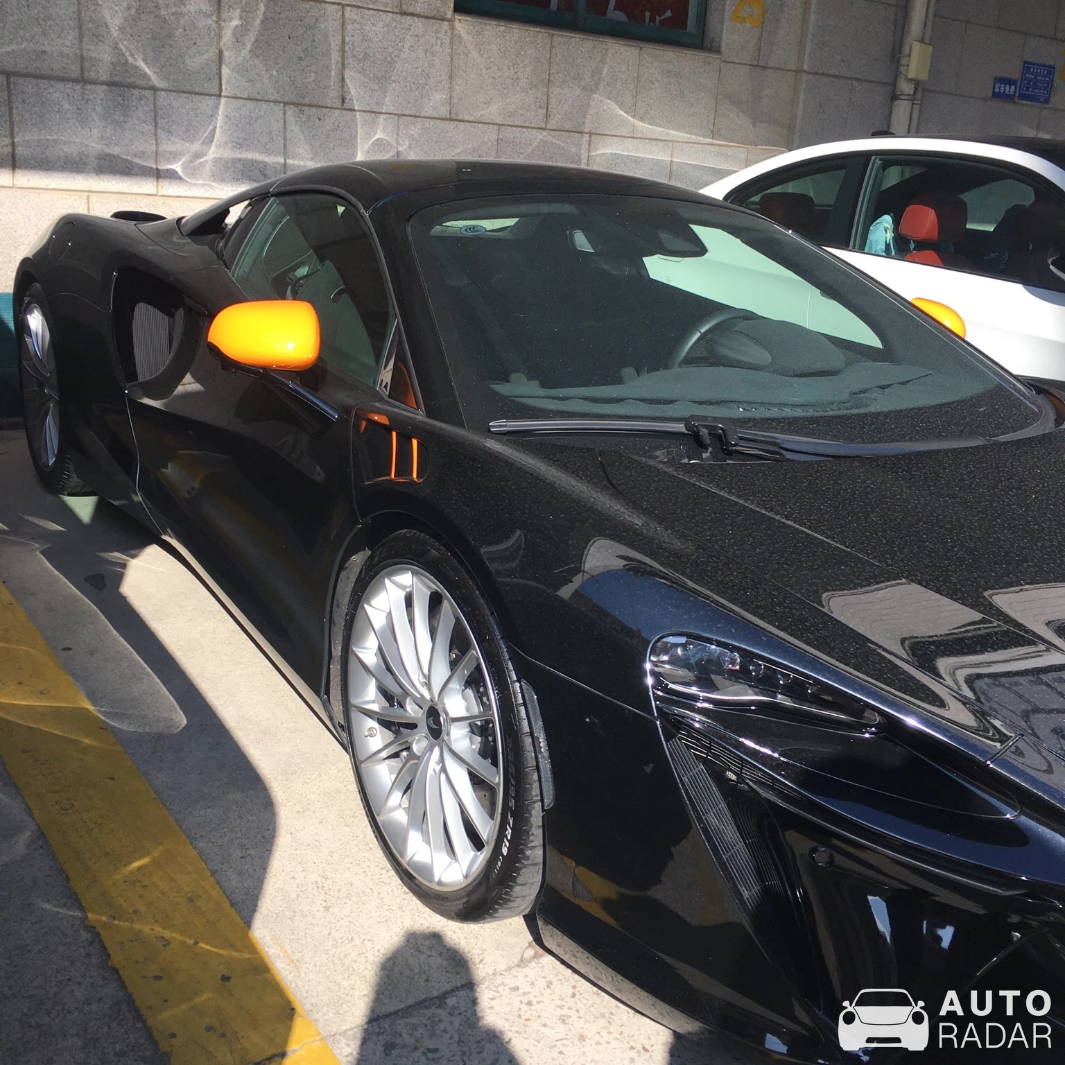 McLaren Artura spotted in Shanghai, China