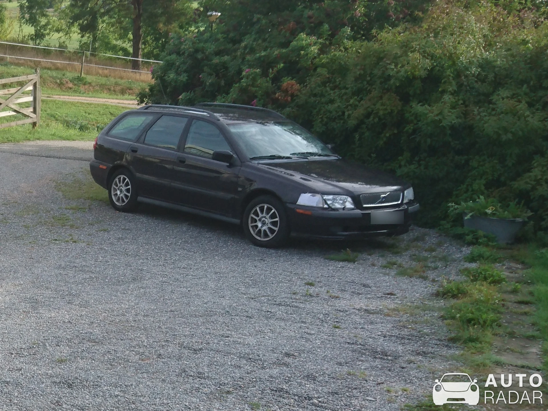 Volvo V40 spotted