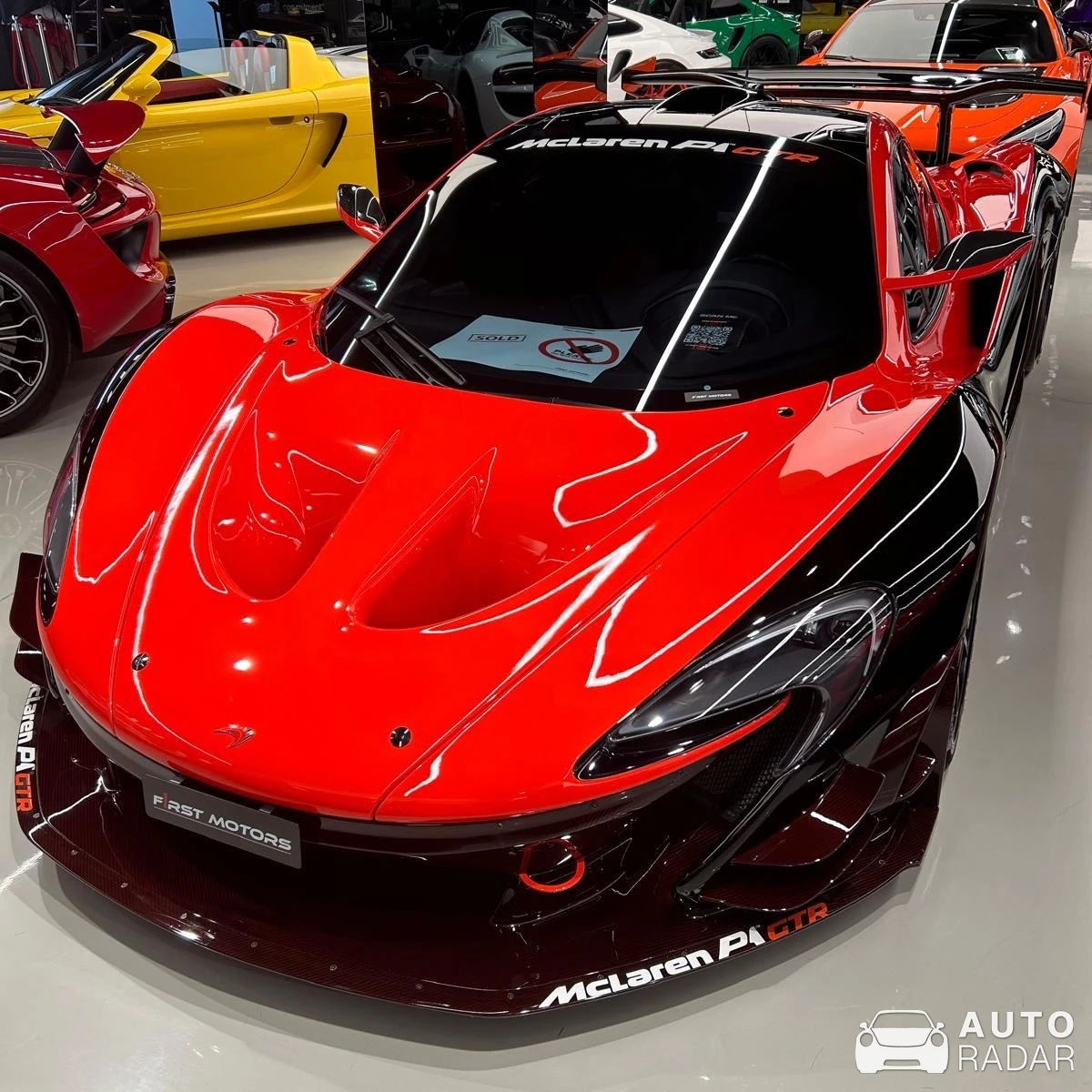 McLaren P1 GTR spotted in Dubai, United Arab Emirates