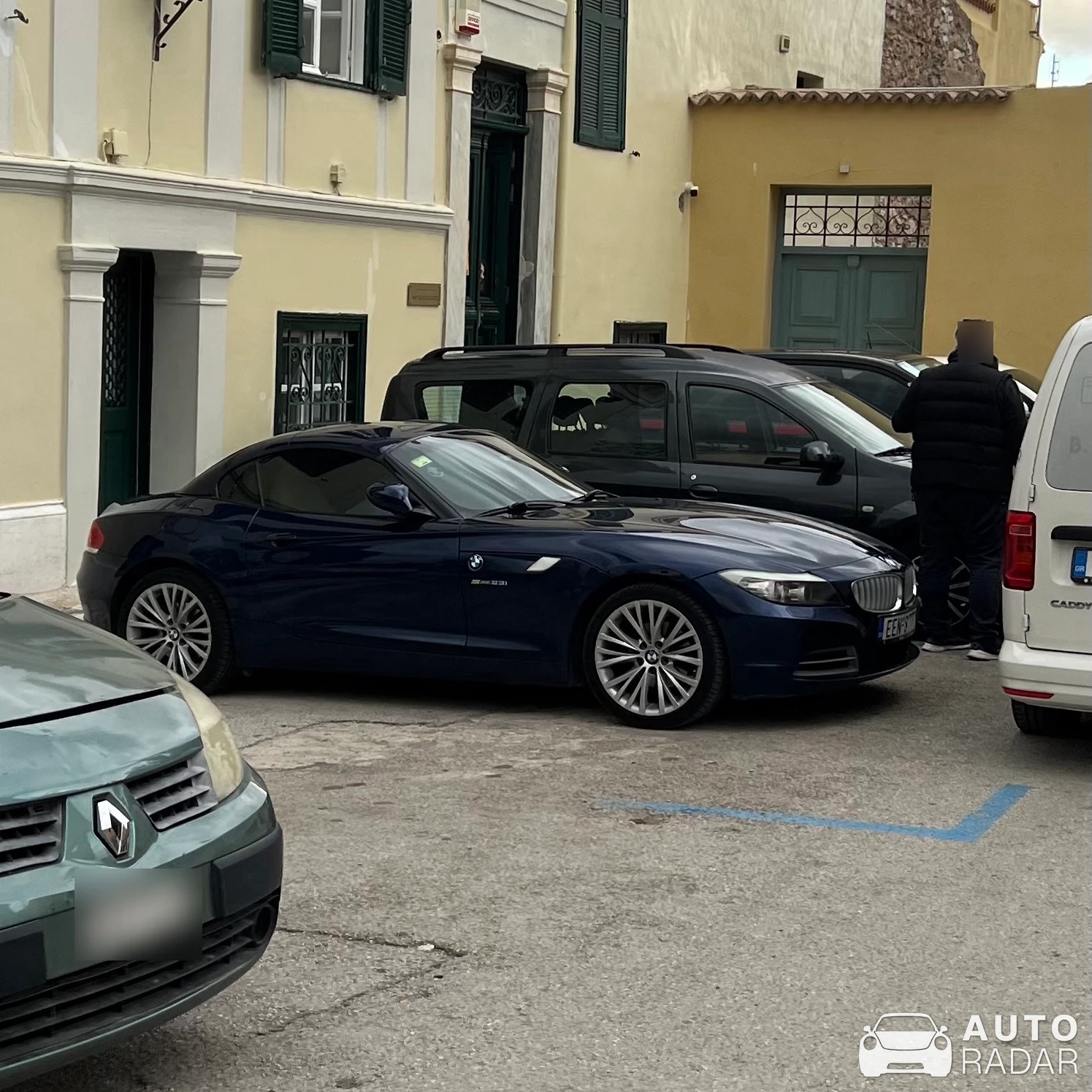 BMW Z4 E89 sDrive28i spotted in Athina