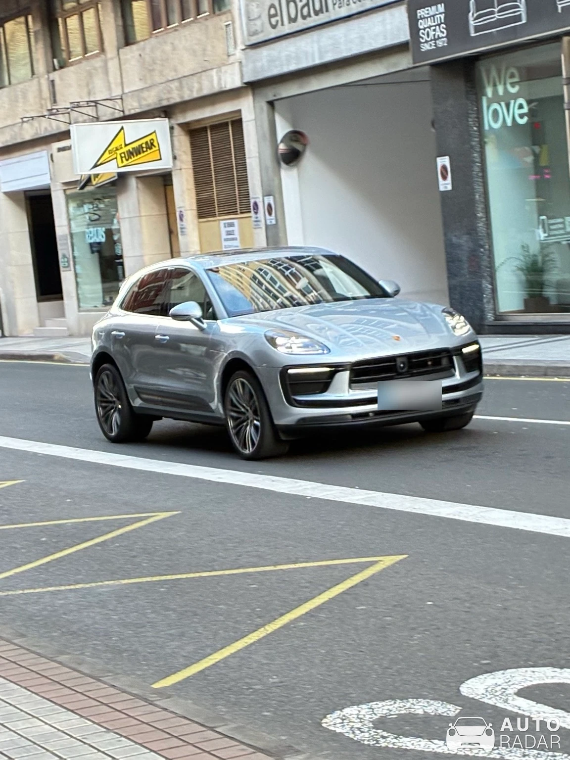 Porsche Macan spotted in Las Palmas de Gran Canaria, España