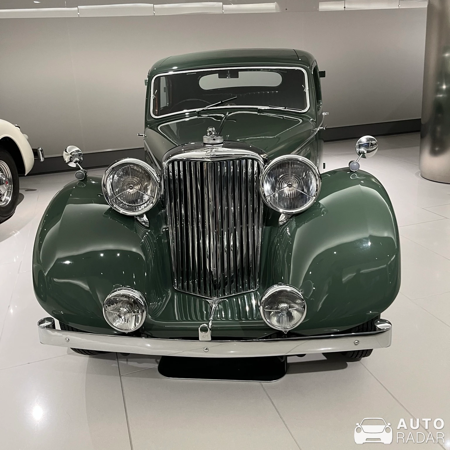 Jaguar Mark IV spotted in Monaco