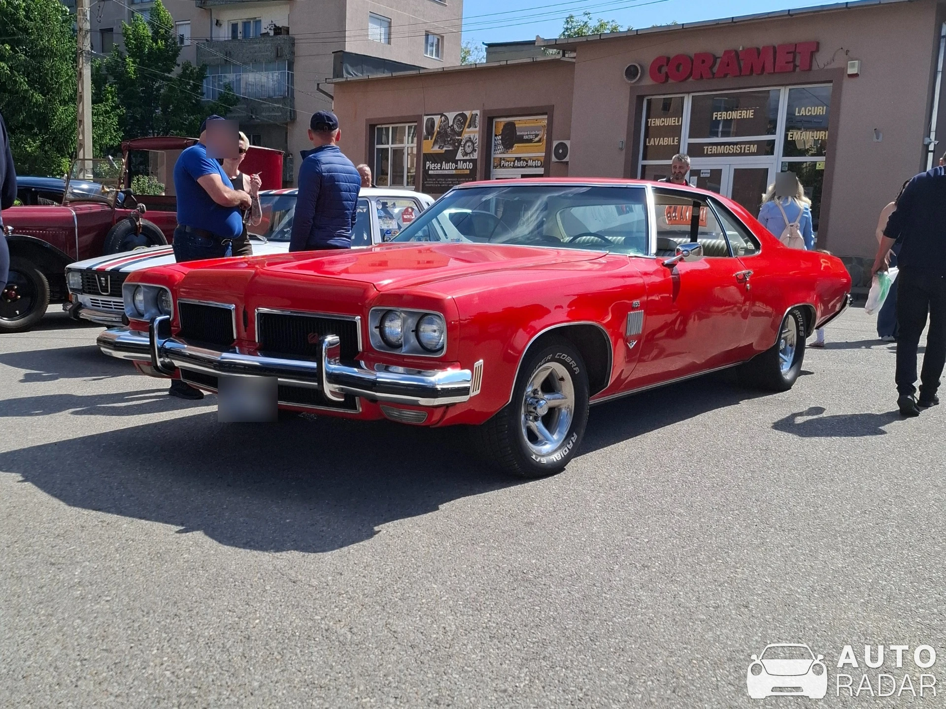 Oldsmobile Delta 88 spotted in Hațeg