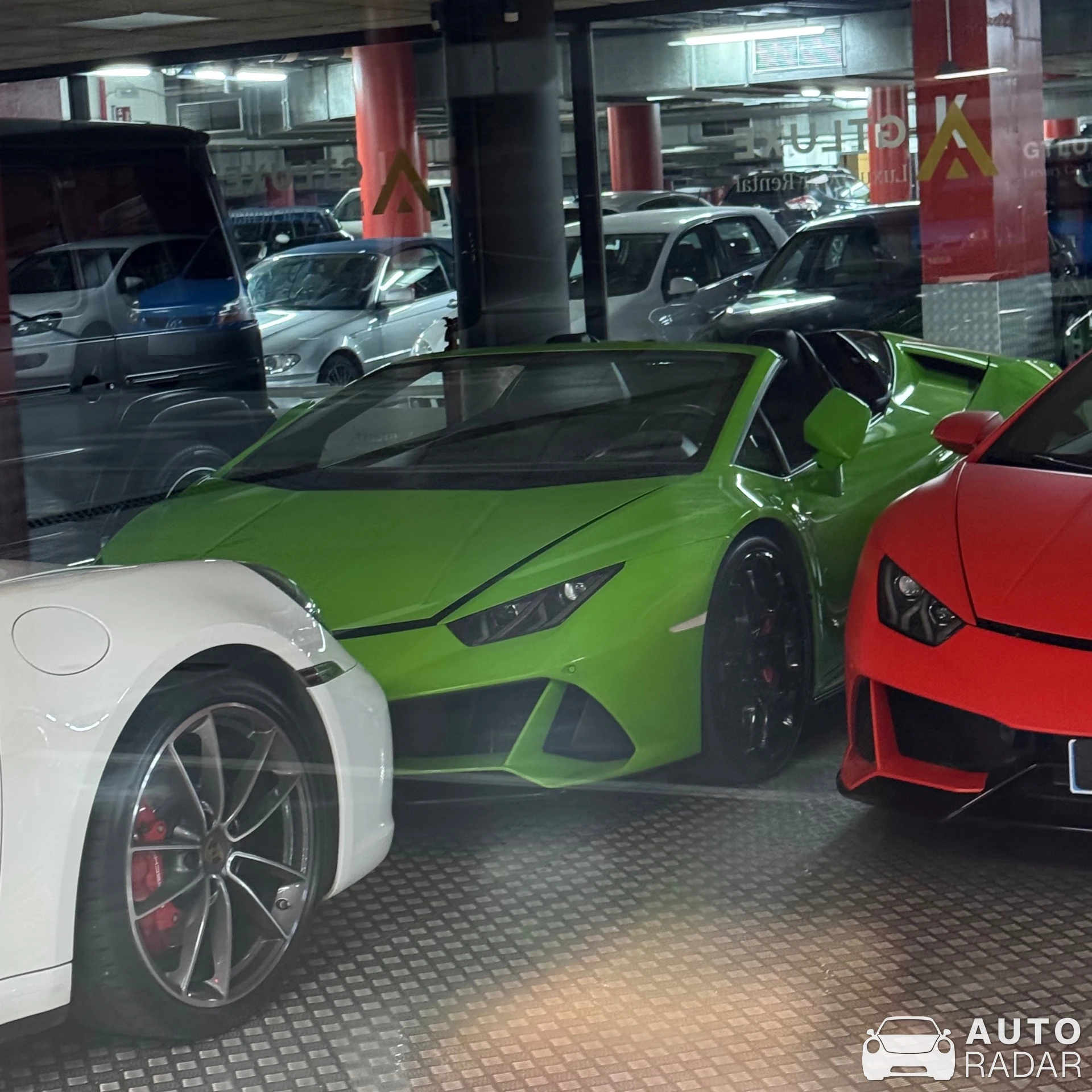Lamborghini Huracán LP640-4 EVO Spyder spotted in Barcelona, España