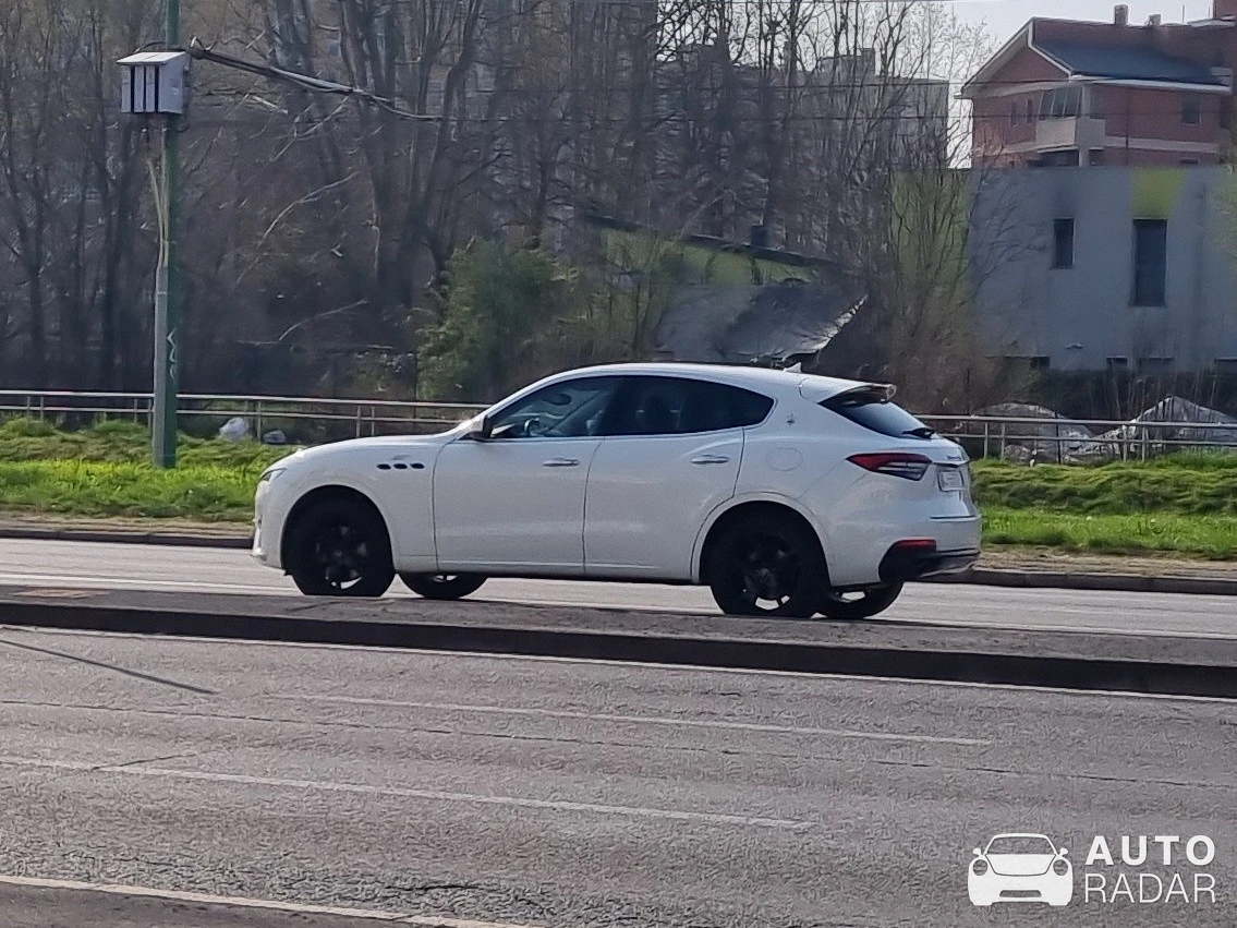 Maserati Levante GT spotted in Milano