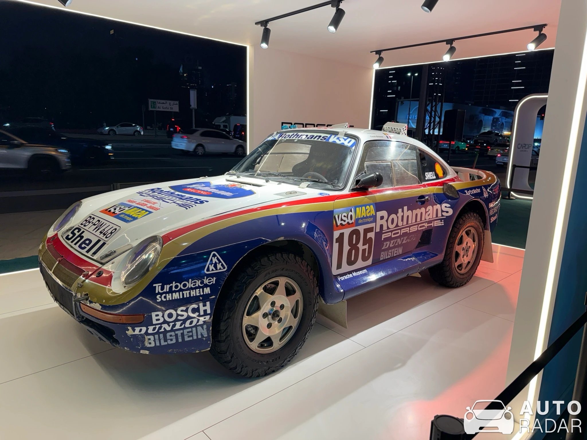 Porsche 959 Dakar spotted in Dubai, United Arab Emirates