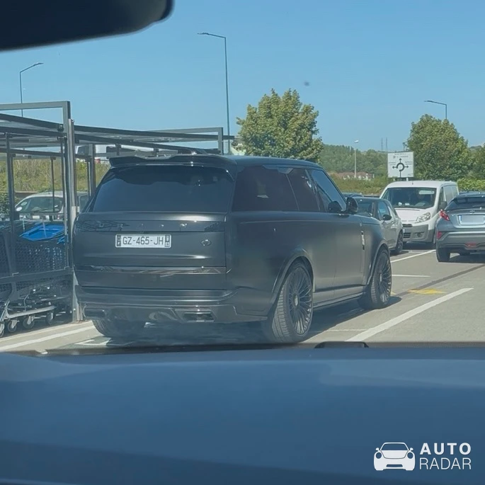 Land Rover Range Rover KANH spotted in Boulogne-sur-Mer