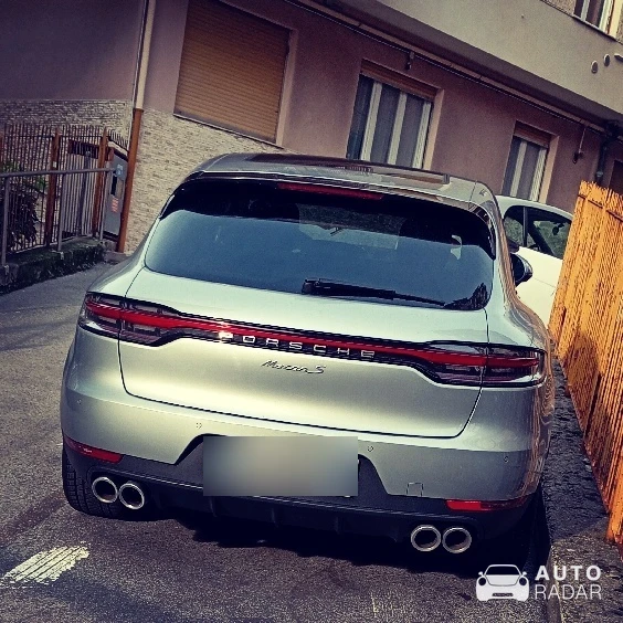 Porsche Macan S spotted in Genova, Italy