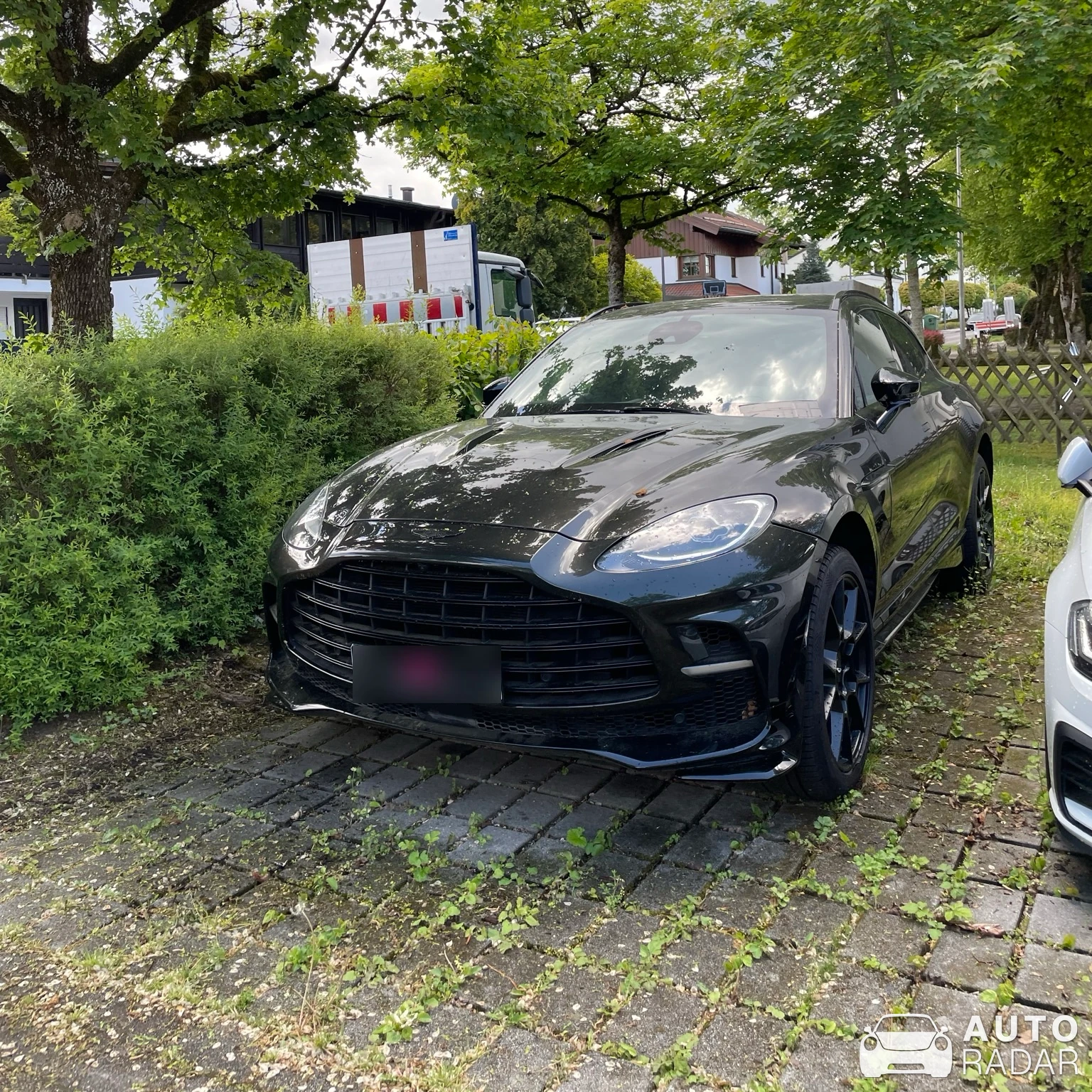 Aston Martin DBX707 spotted in Wolfratshausen