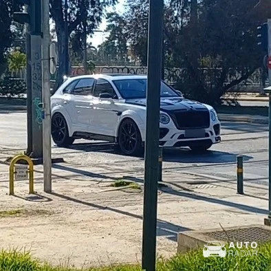 Bentley Bentayga by Mansory spotted in Βούλα, Ελλάδα