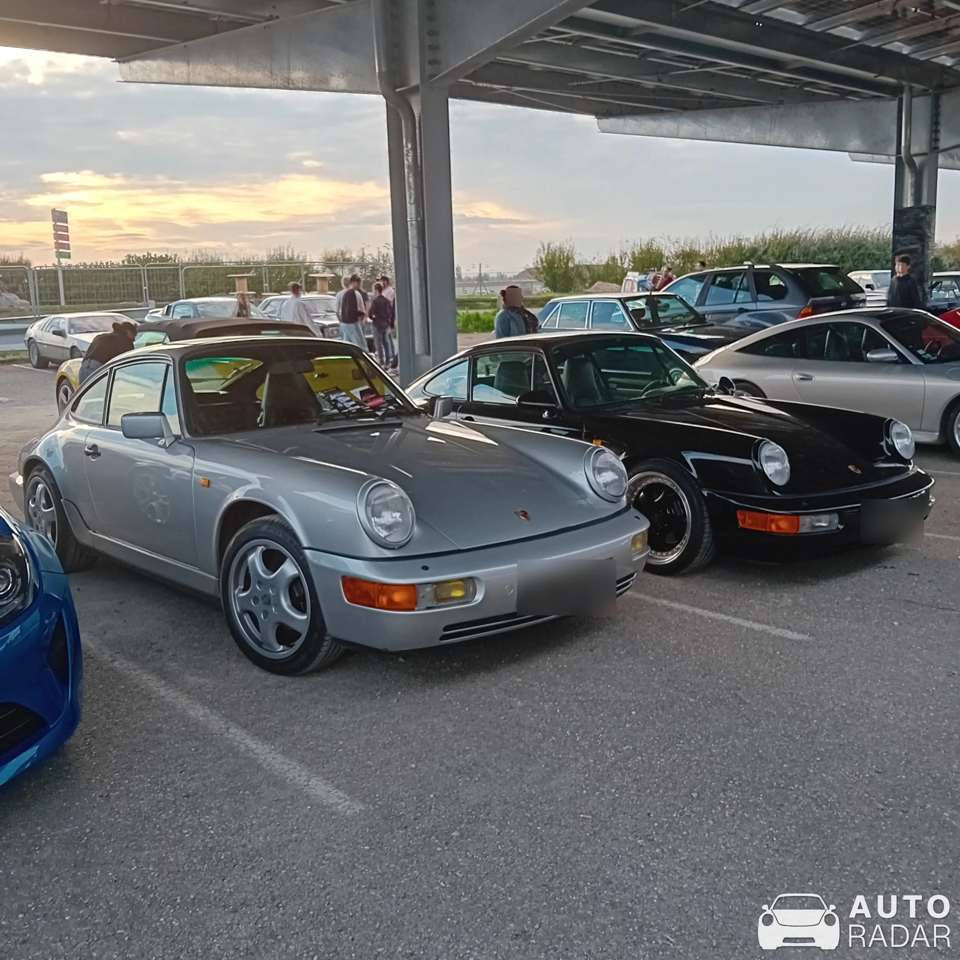 Porsche 964 Carrera spotted in Lyon, France