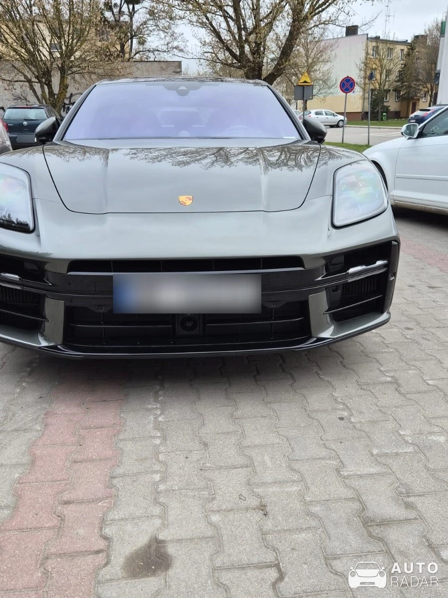 Porsche 972 Panamera GTS spotted in Brodnica