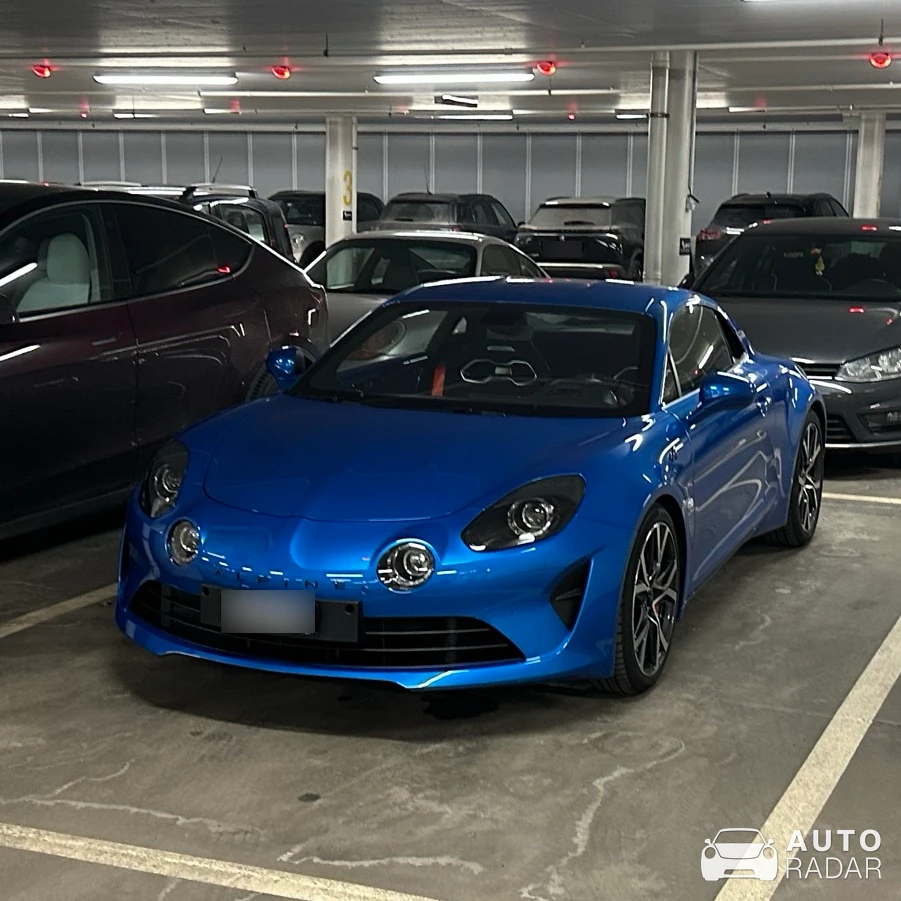 Alpine A110 spotted in Sankt Moritz, Schweiz