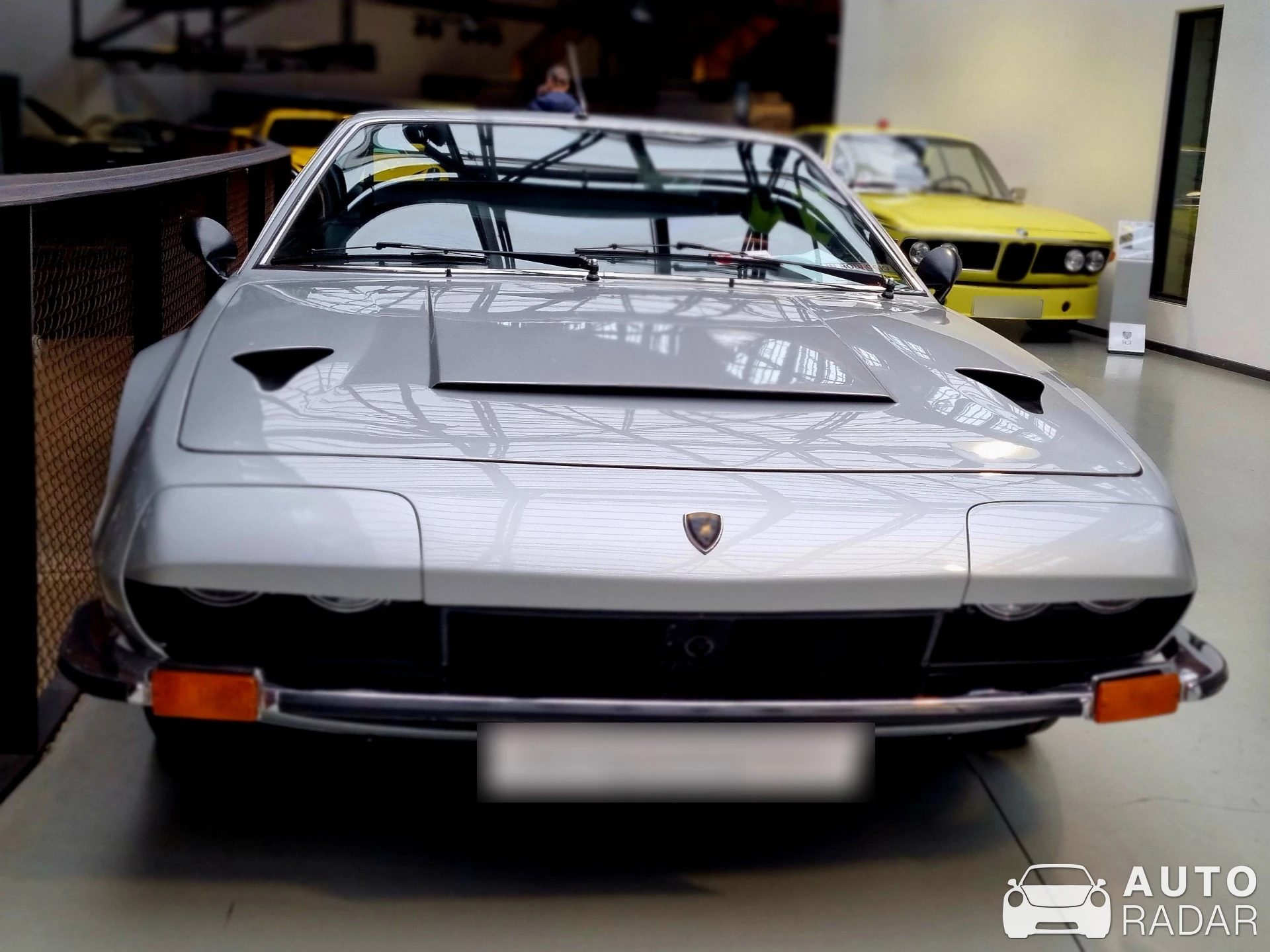 Lamborghini Jarama 400 GT spotted in Düsseldorf