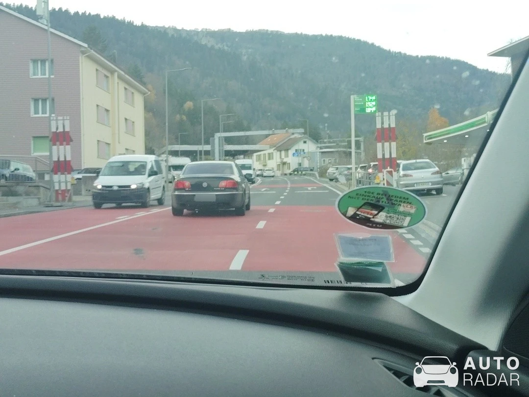 Volkswagen Phaeton spotted in Vallorbe