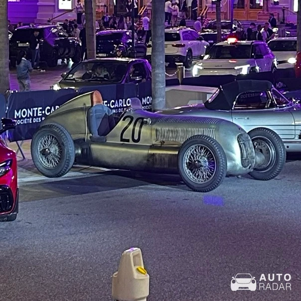 Mercedes-Benz W125 Rekordwagen spotted in Monaco