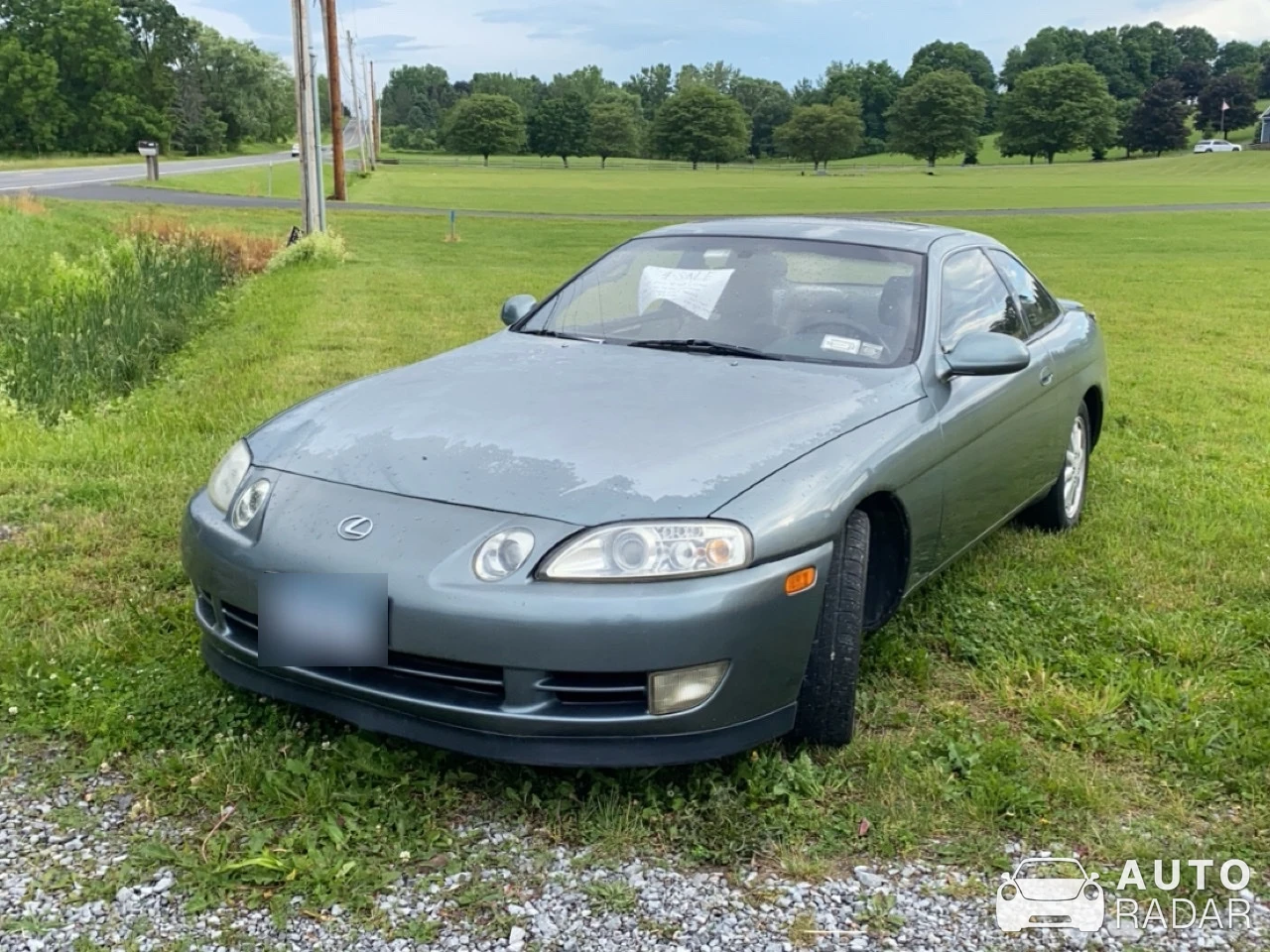 Lexus SC 400 spotted in Farmington, United States