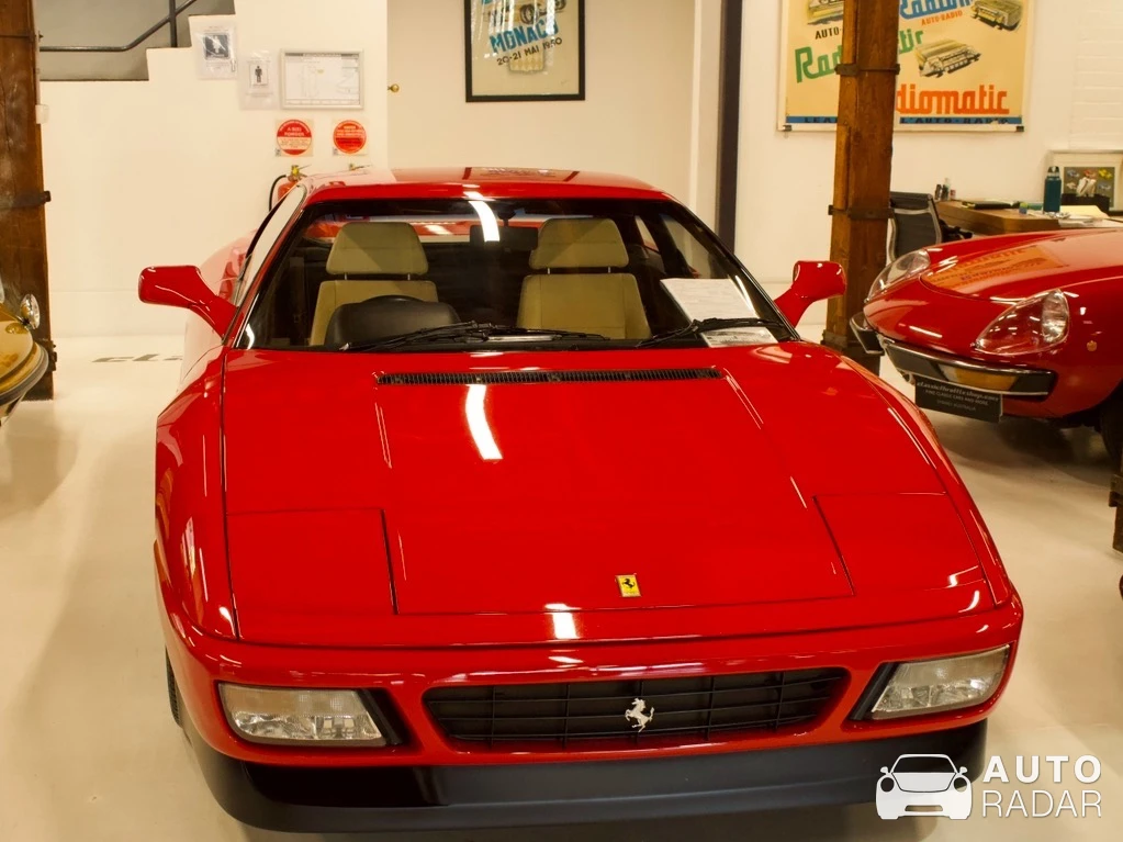 Ferrari 348 TB spotted in North Sydney, Australia