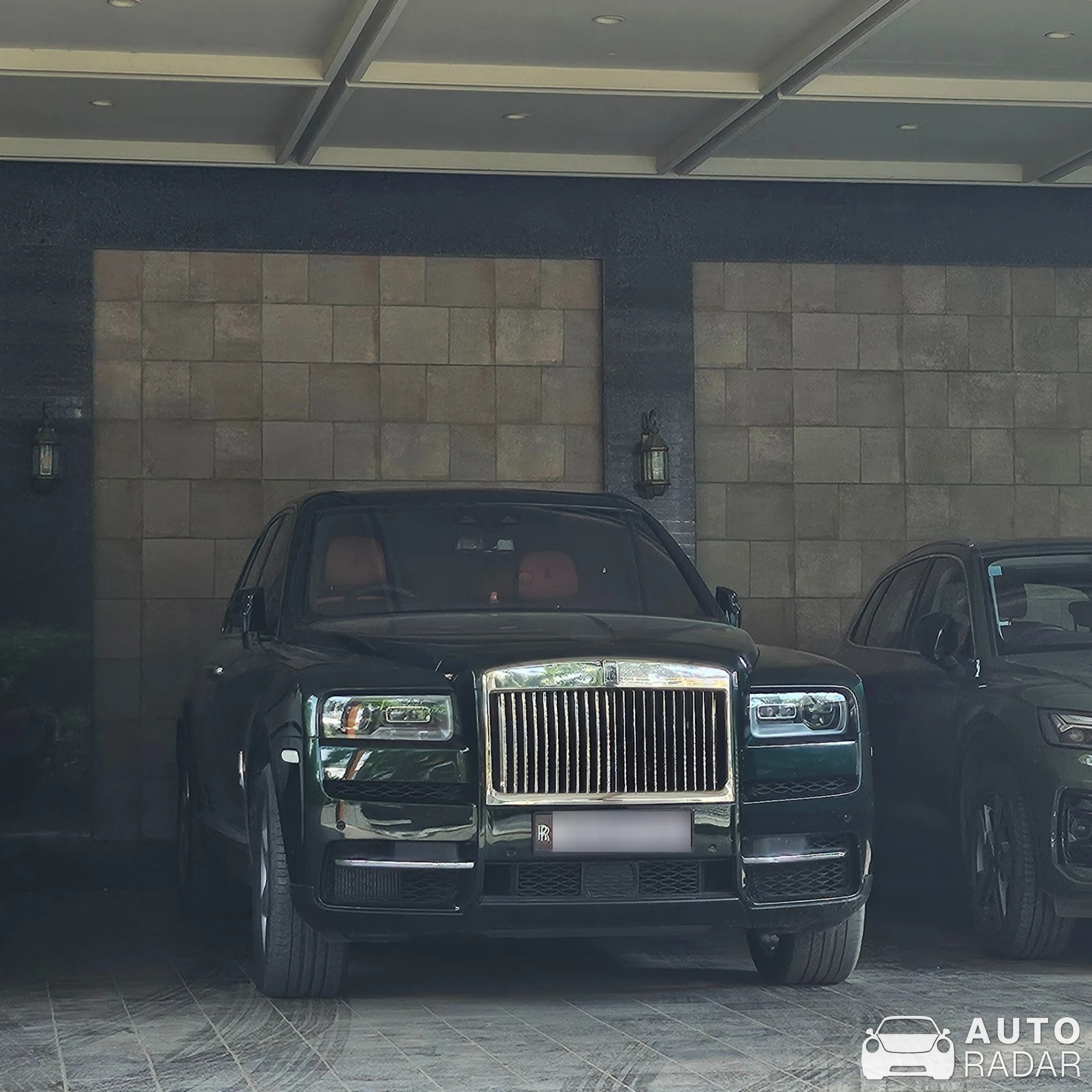 Rolls-Royce Cullinan spotted in Ankodiya, India
