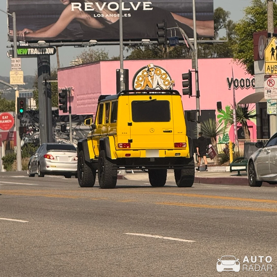 Mercedes-Benz G 550 4X4² spotted in Los Angeles