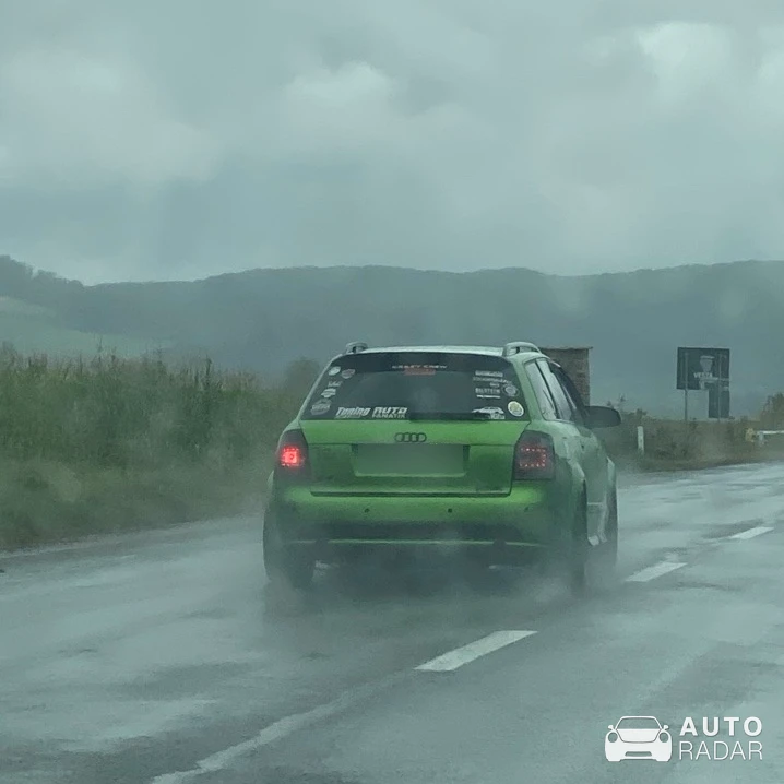 Audi S4 Avant B6 spotted in Bunești