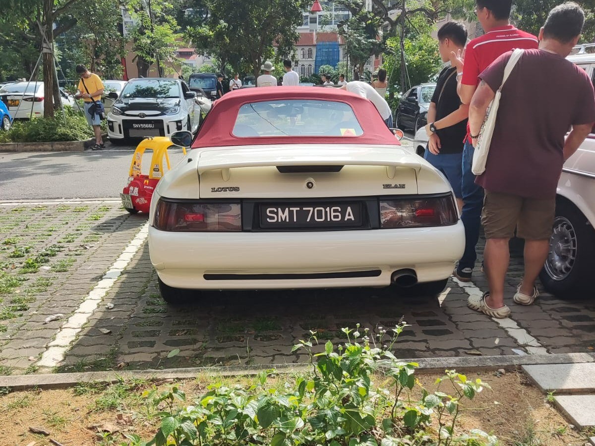 Lotus Elan M100