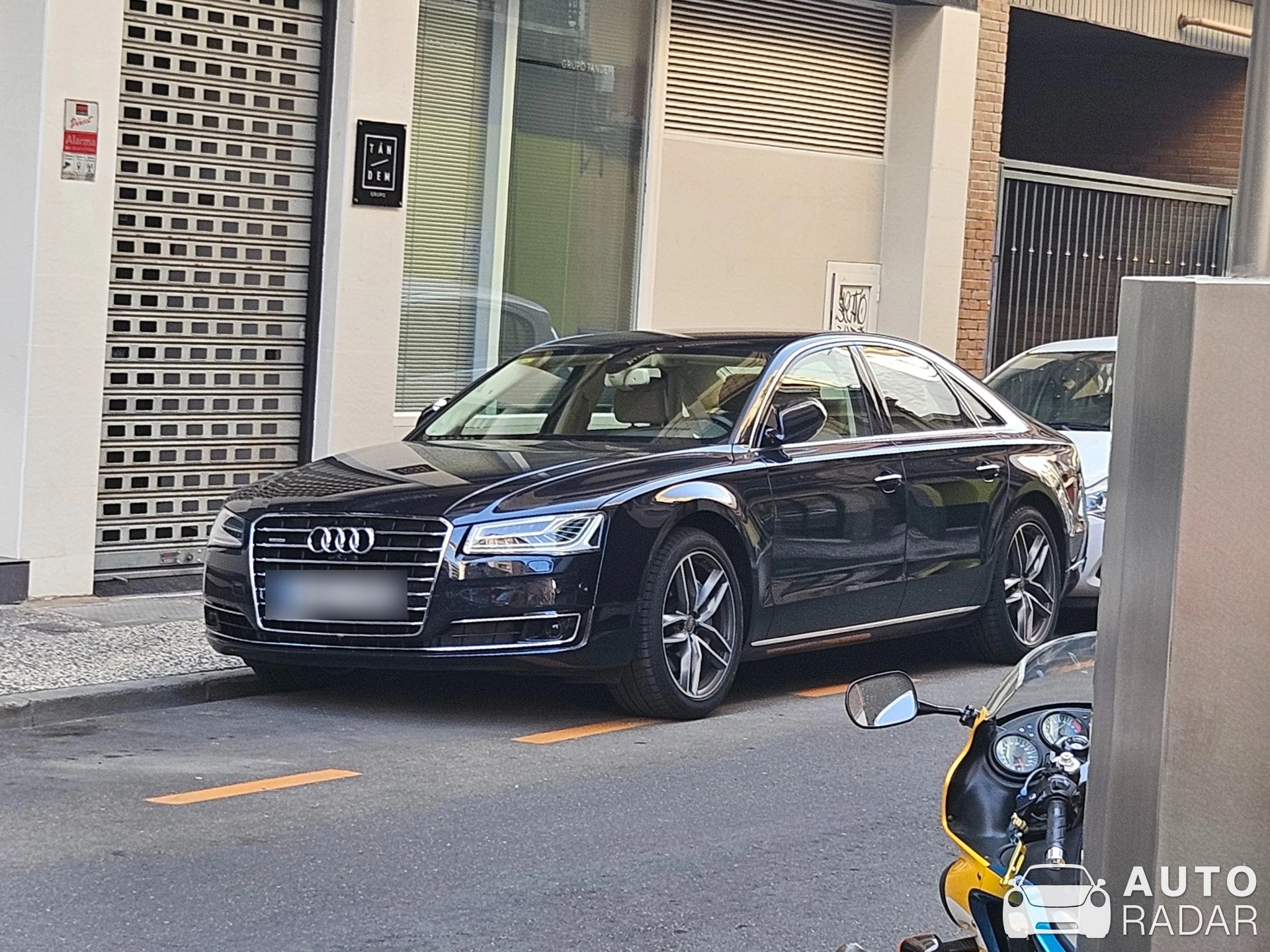 Audi A8L spotted in Zaragoza